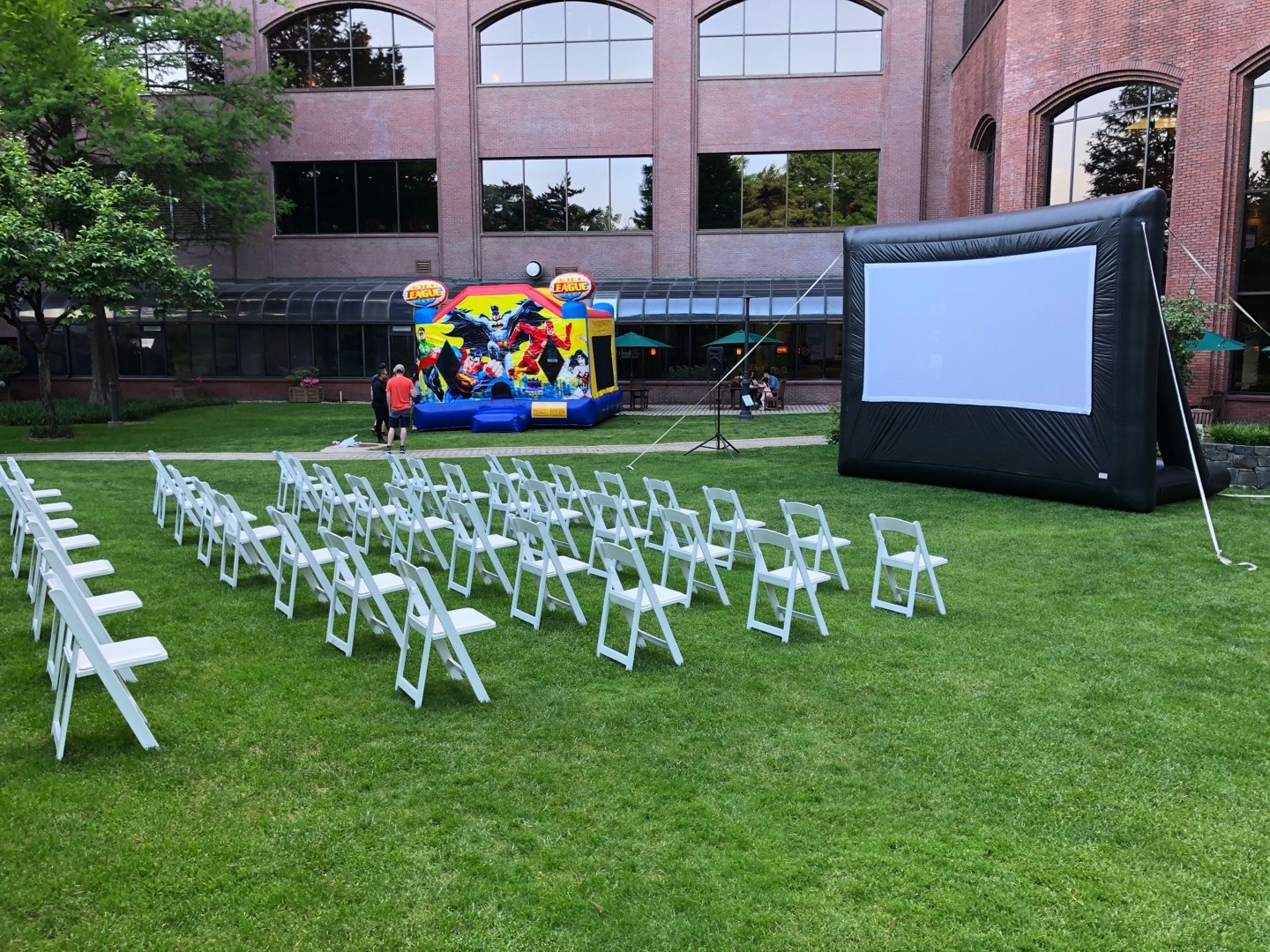 Dragon Hill Lodge - Movie on the Lawn.jpg