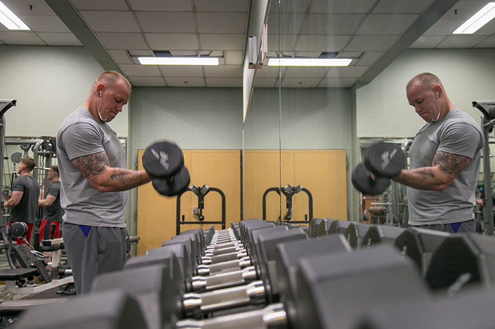 DHL_point_gym_weights-722.jpg