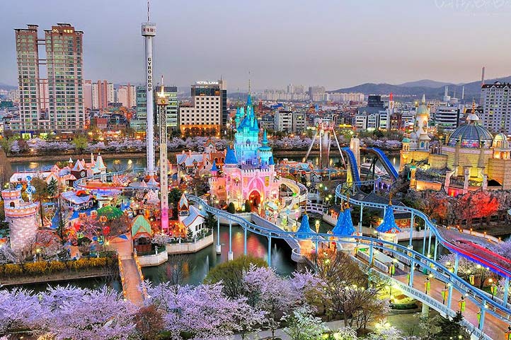 lotte world wild gate